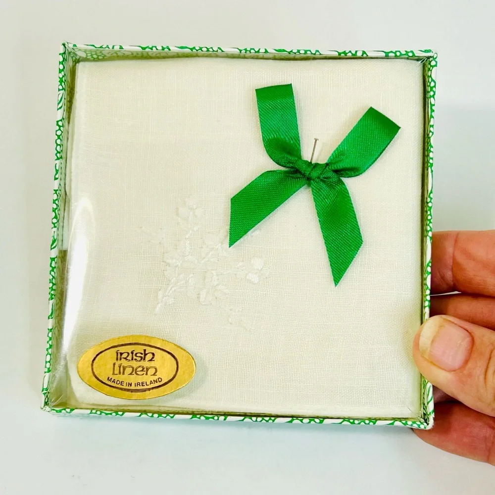 Vintage Irish Linen Embroidered White Handkerchief, New in Box - Picture 10 of 12